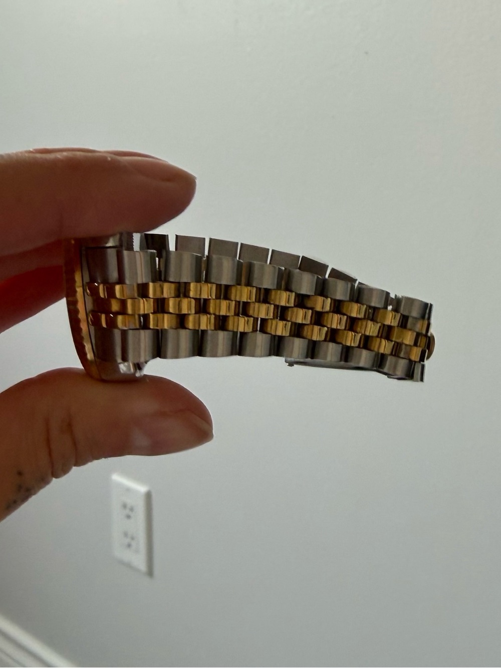 Seiko 32mm two tone day date - Picture 4 of 4